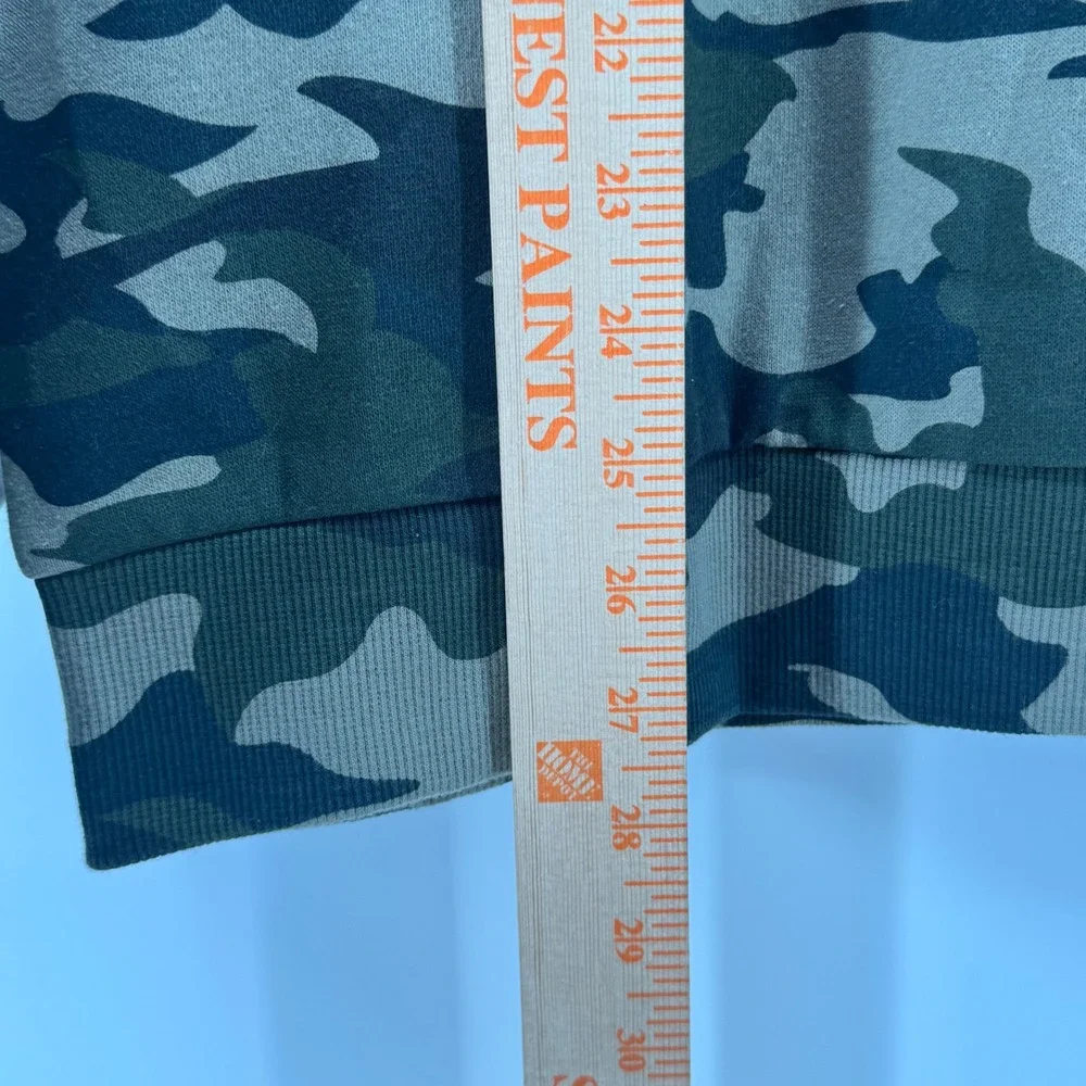 True Religion Mens Buddha Graphic Camo Crewneck Sweatshirt Green 105972 Size M
